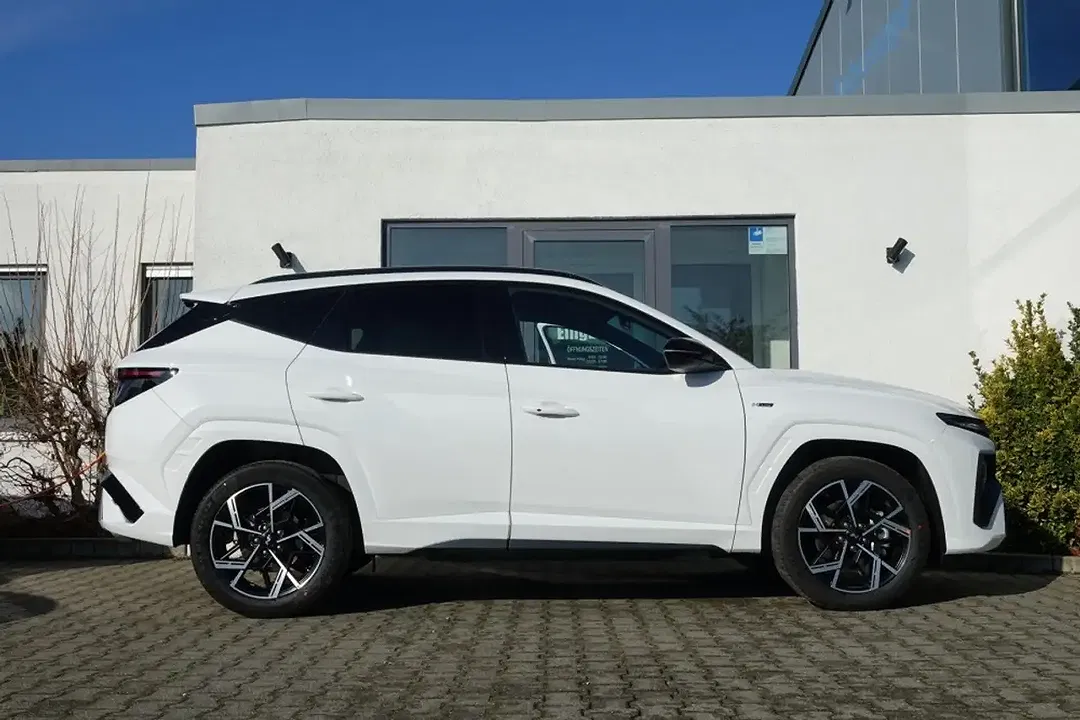Hyundai TUCSON - Thumbnail 2