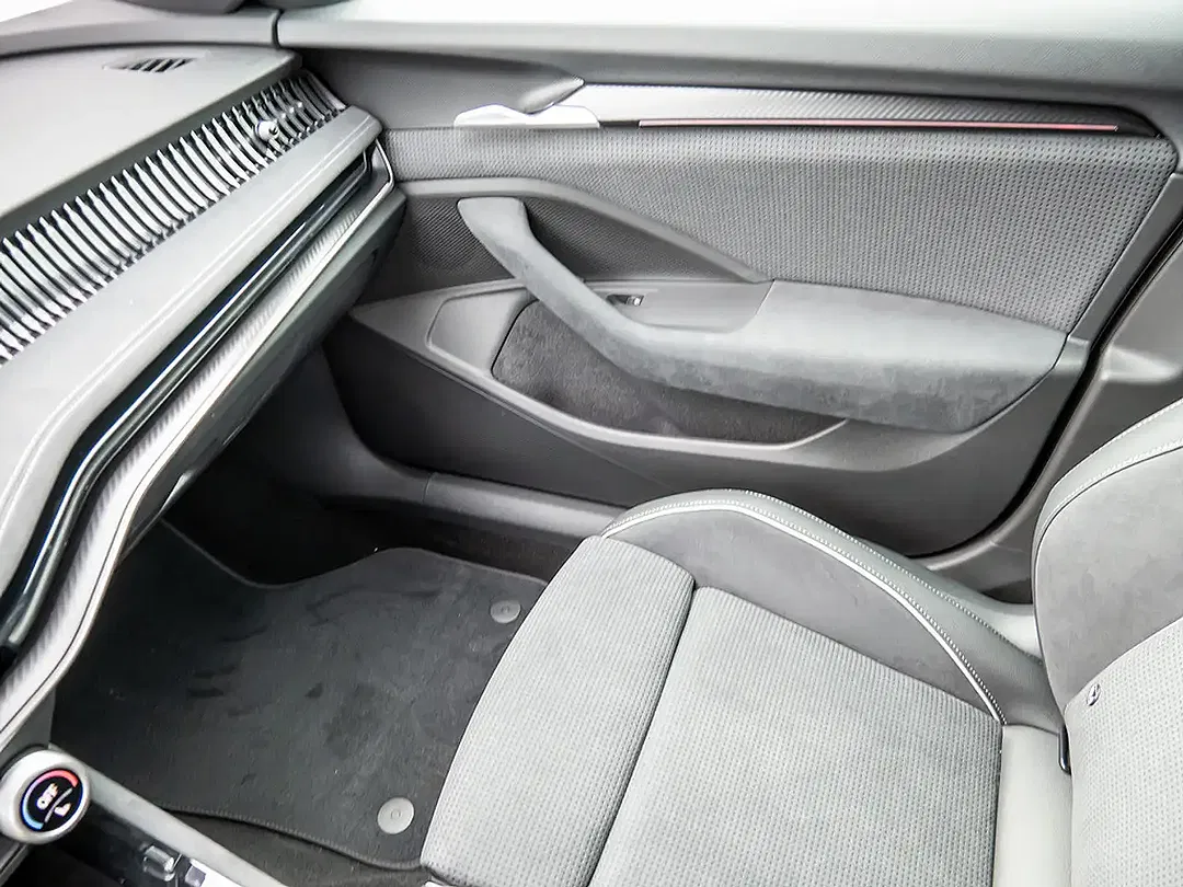 Skoda Superb - Thumbnail 11