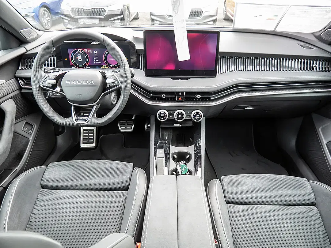 Skoda Superb - Thumbnail 6