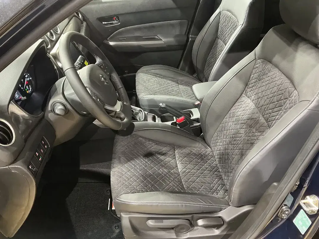 Suzuki Vitara - Thumbnail 11