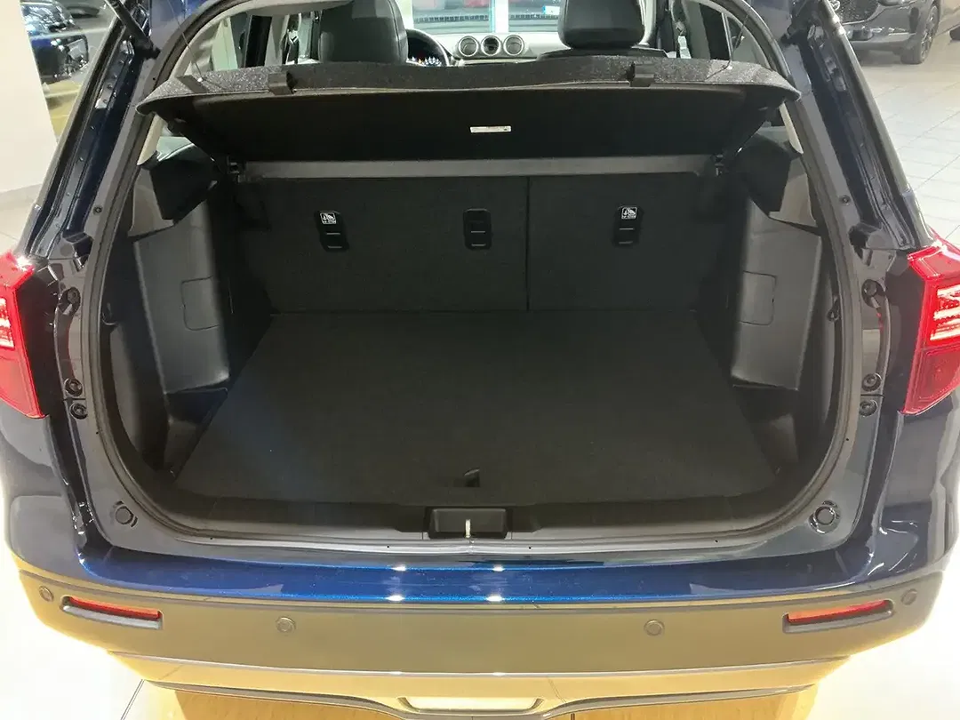 Suzuki Vitara - Thumbnail 5