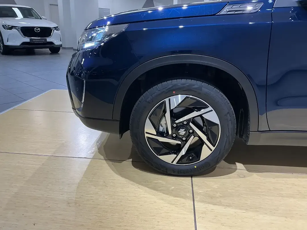 Suzuki Vitara - Thumbnail 7