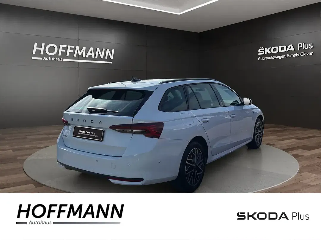 Skoda Octavia - Thumbnail 2