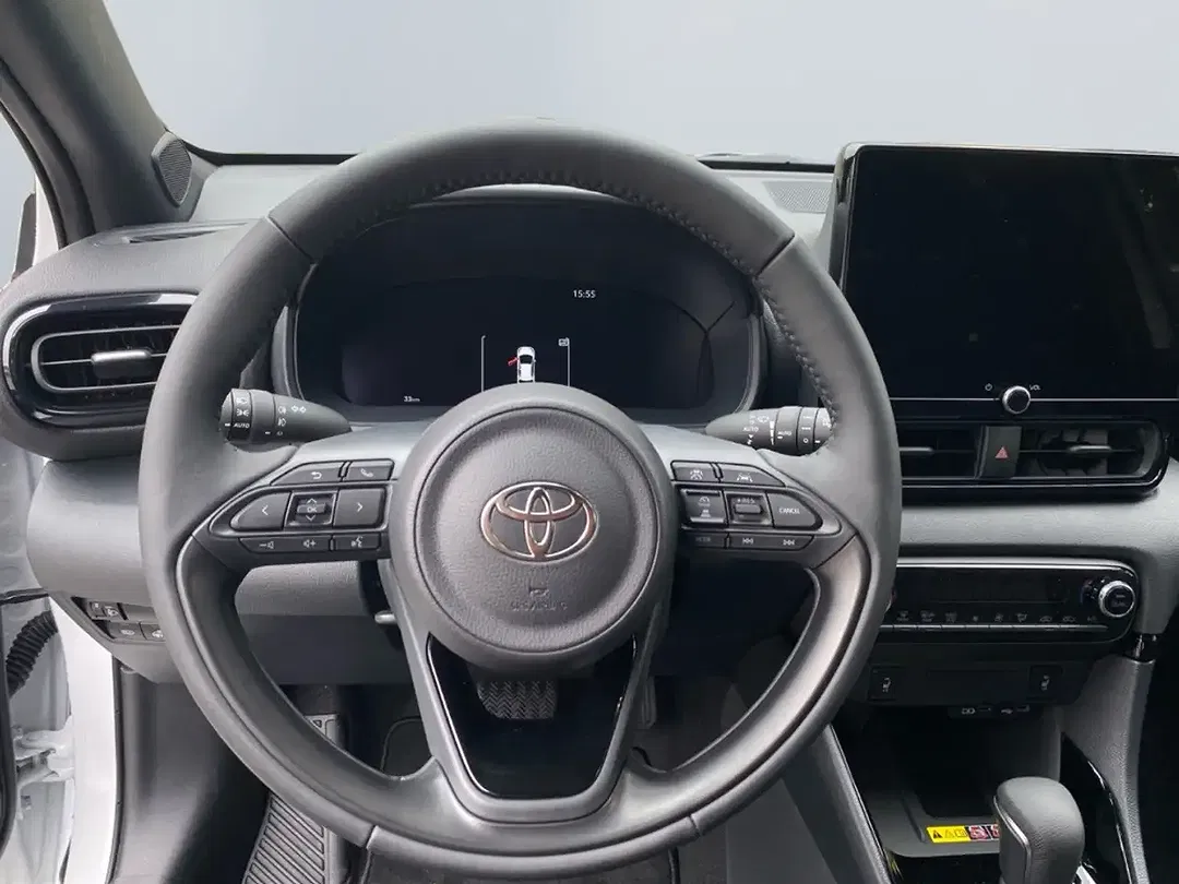 Toyota Yaris - Thumbnail 10