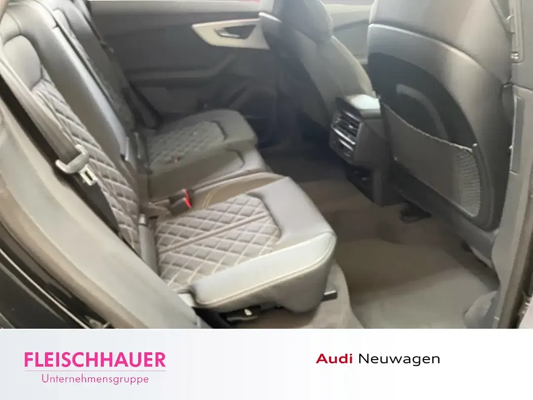 Audi Q8 - Thumbnail 10