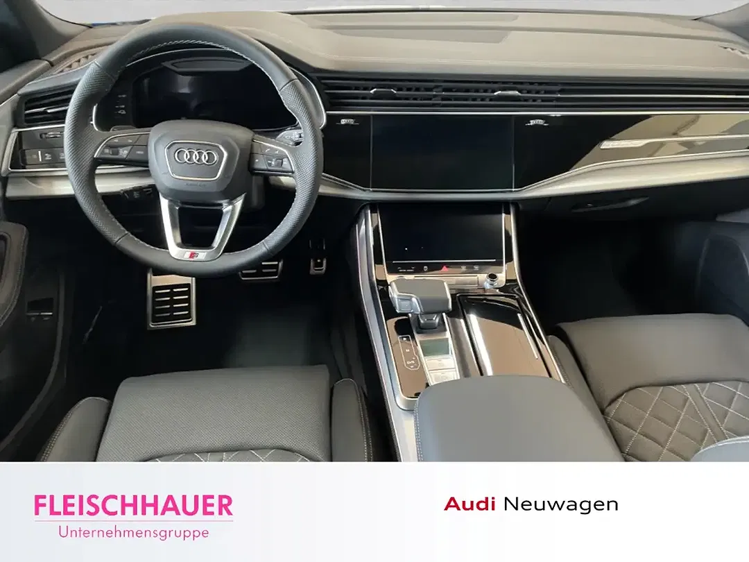 Audi Q8 - Thumbnail 11