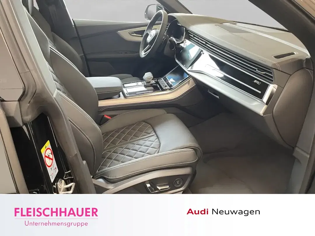 Audi Q8 - Thumbnail 9