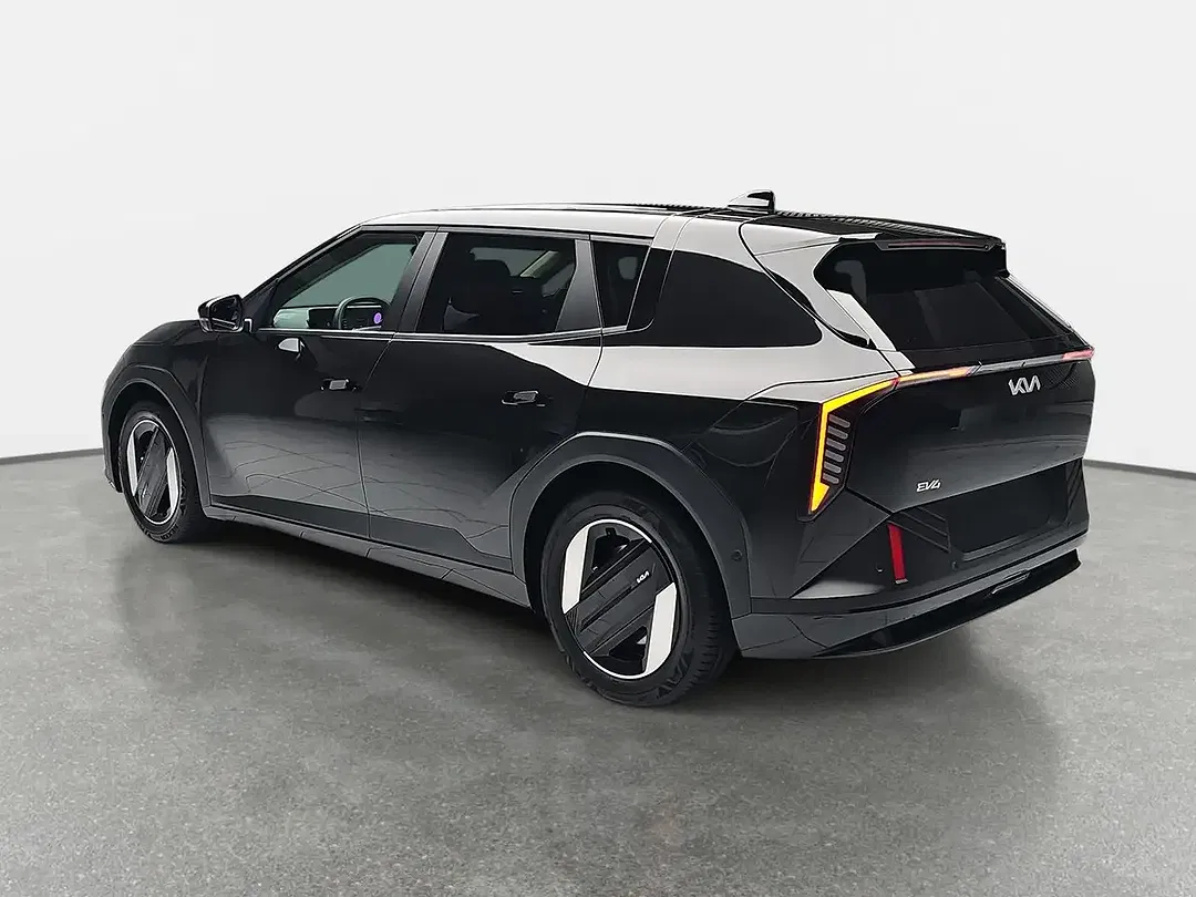 Kia EV4 - Thumbnail 4