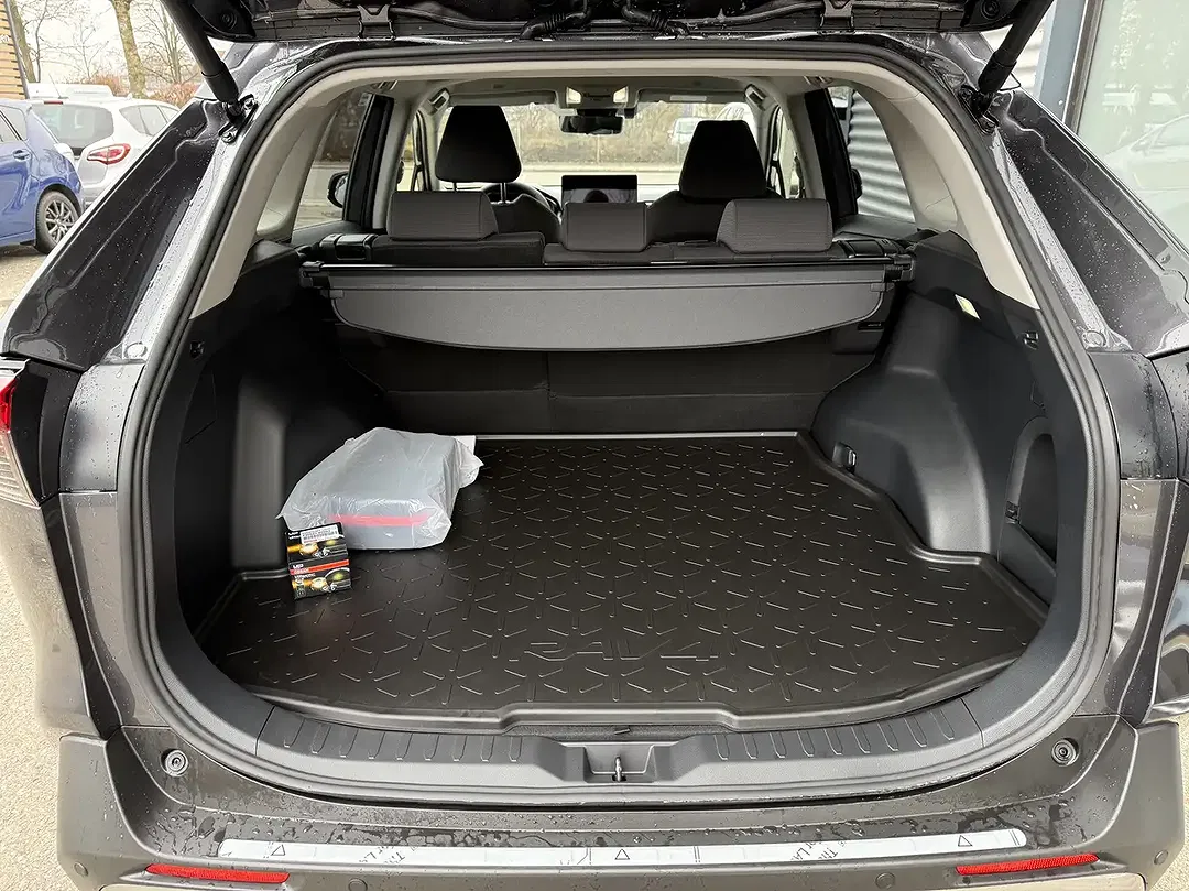 Toyota RAV 4 - Thumbnail 12