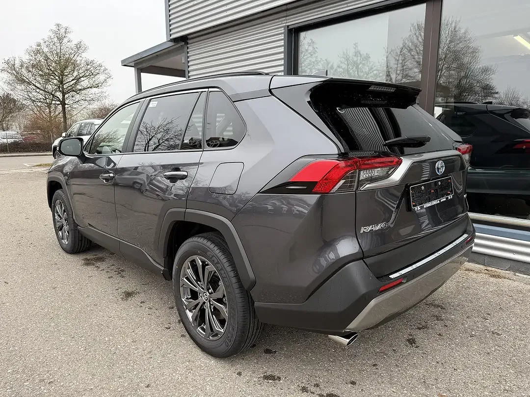 Toyota RAV 4 - Thumbnail 5