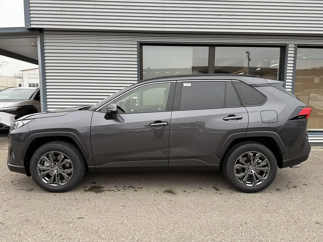 Toyota RAV 4 - Thumbnail 6