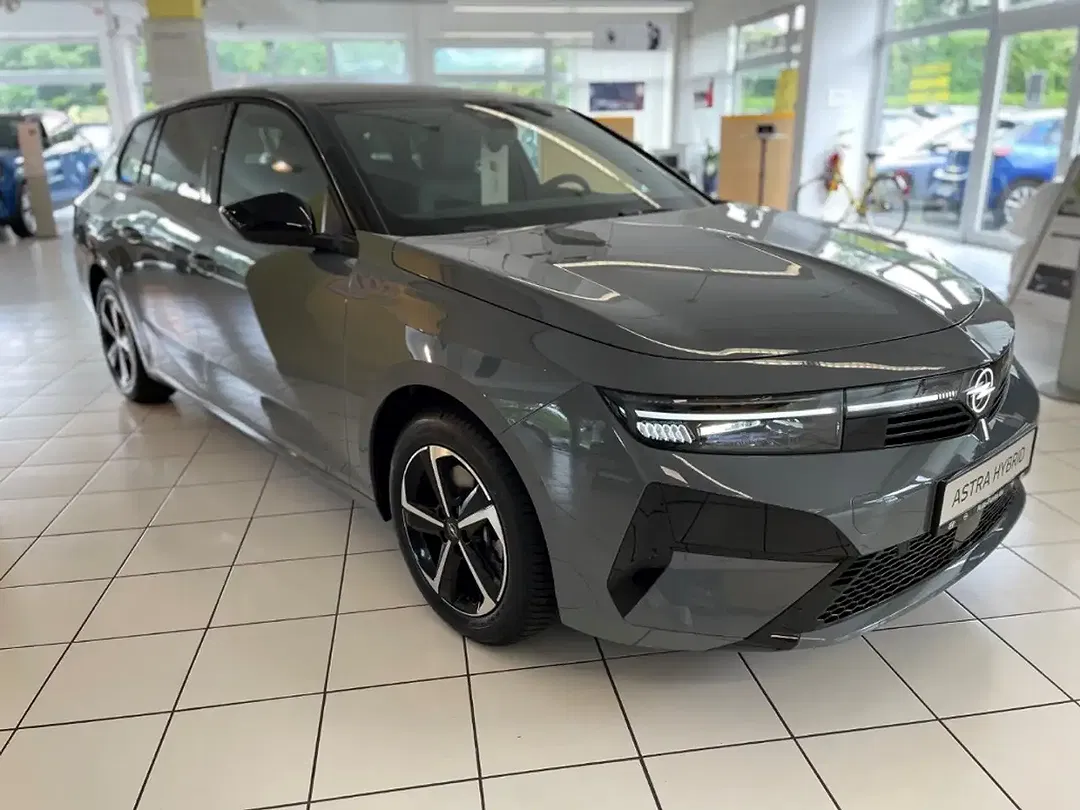 Opel Astra - Thumbnail 3