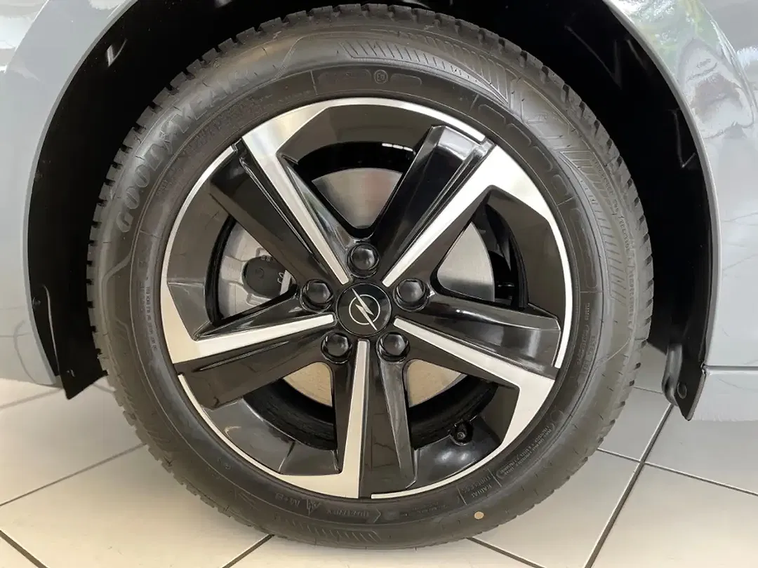 Opel Astra - Thumbnail 8