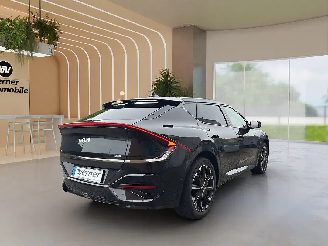 Kia EV6 - Thumbnail 5