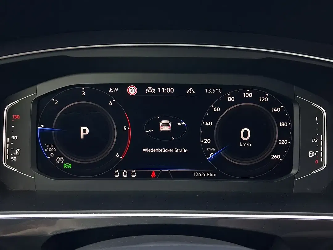 Volkswagen Tiguan - Thumbnail 10