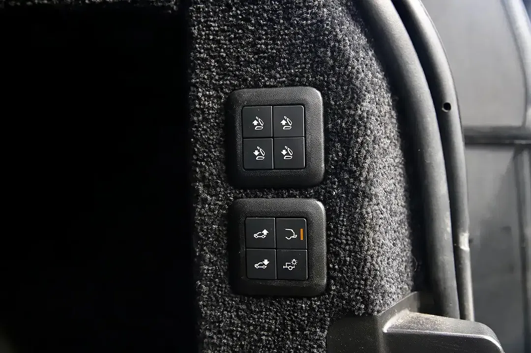Land Rover Range Rover - Thumbnail 37