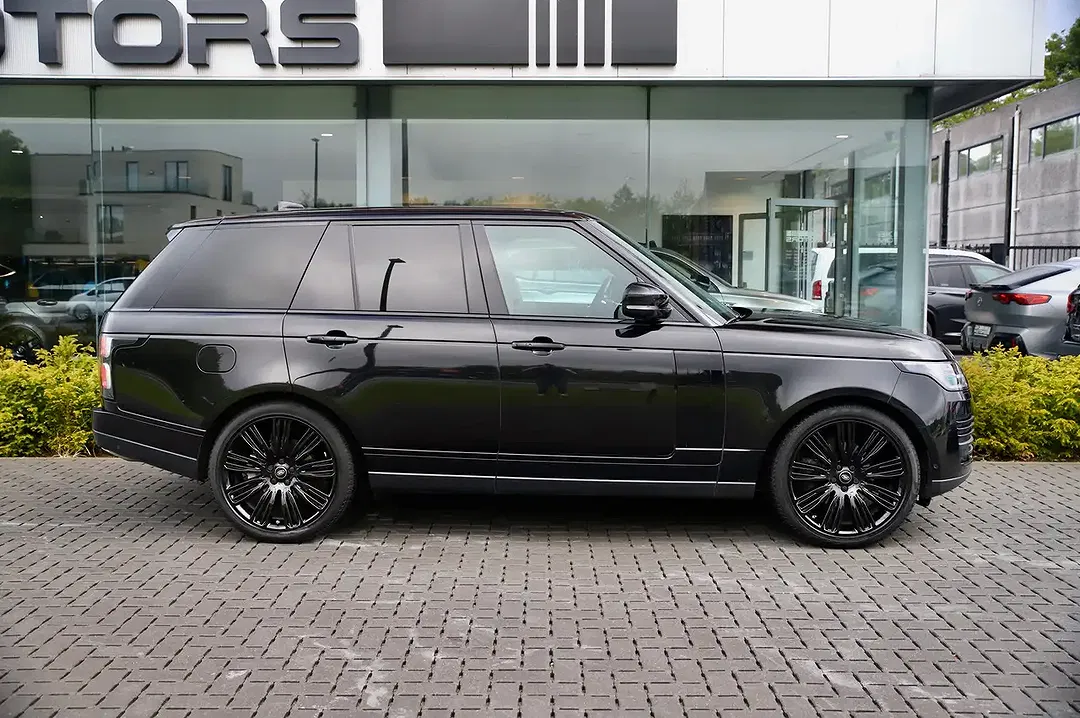 Land Rover Range Rover - Thumbnail 5
