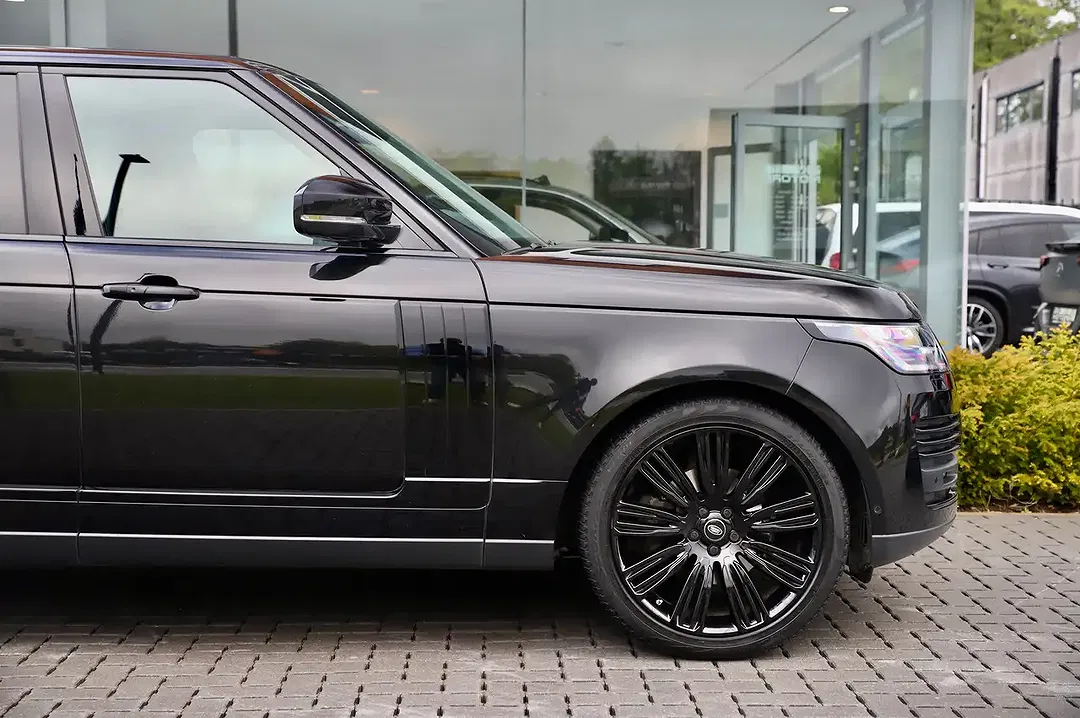 Land Rover Range Rover - Thumbnail 7