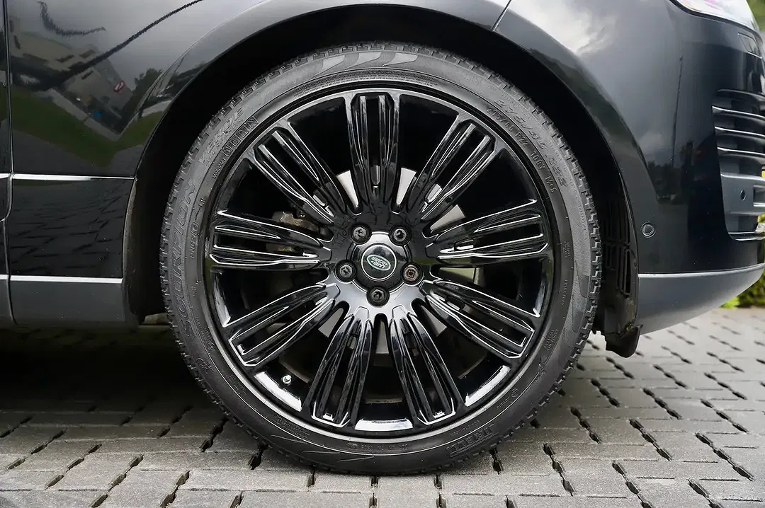 Land Rover Range Rover - Thumbnail 8