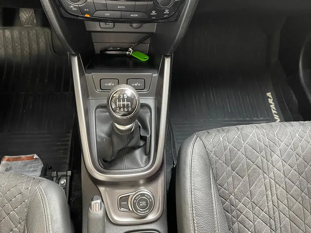 Suzuki Vitara - Thumbnail 12