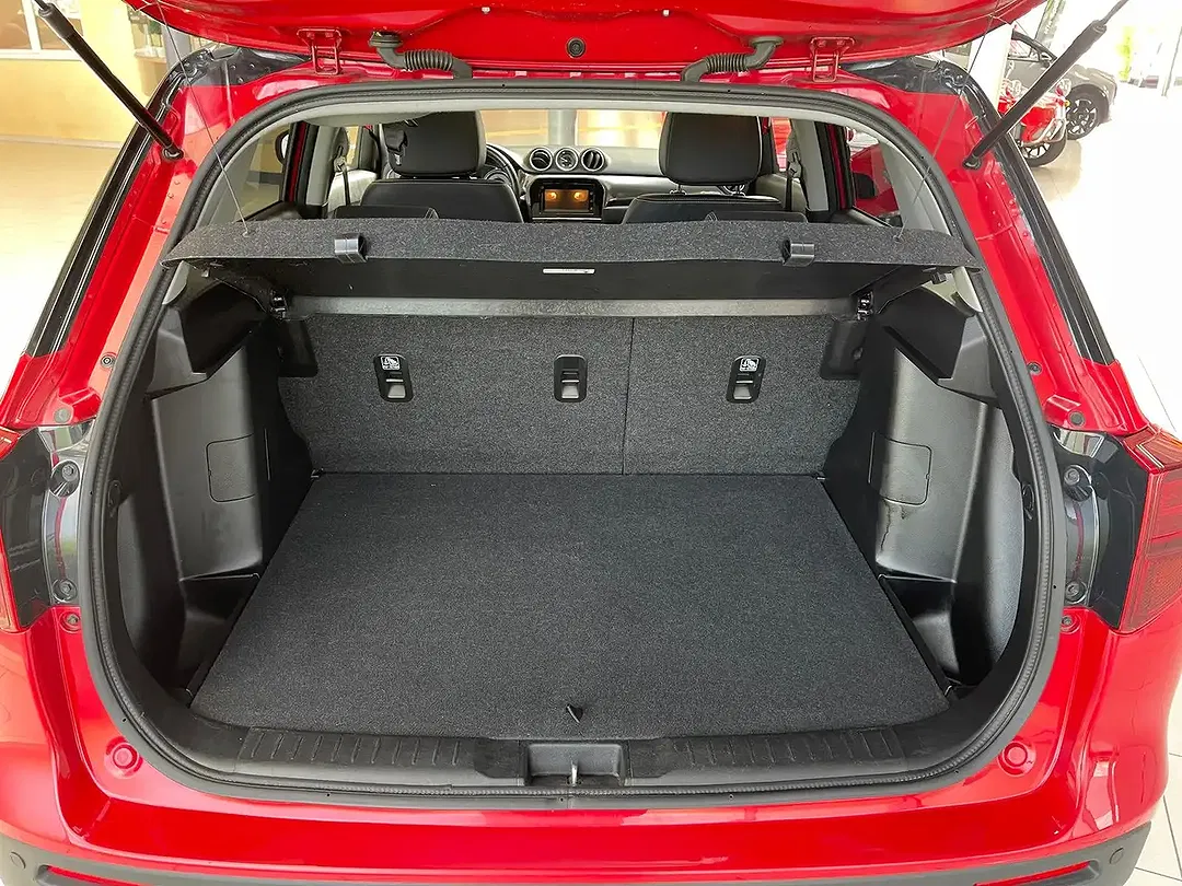 Suzuki Vitara - Thumbnail 14