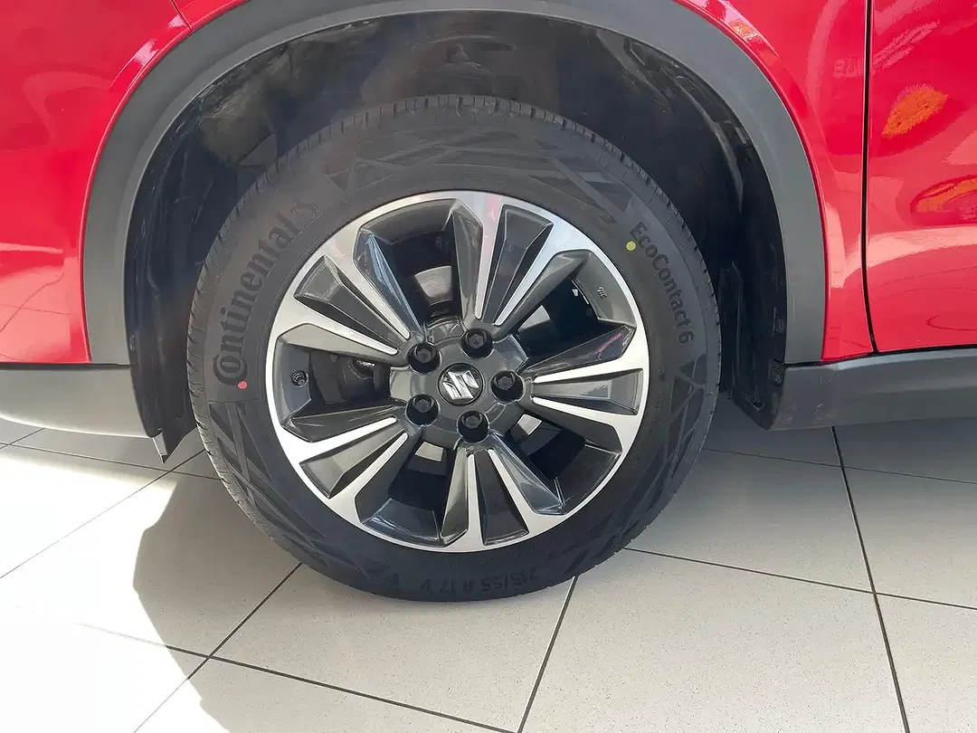 Suzuki Vitara - Thumbnail 6