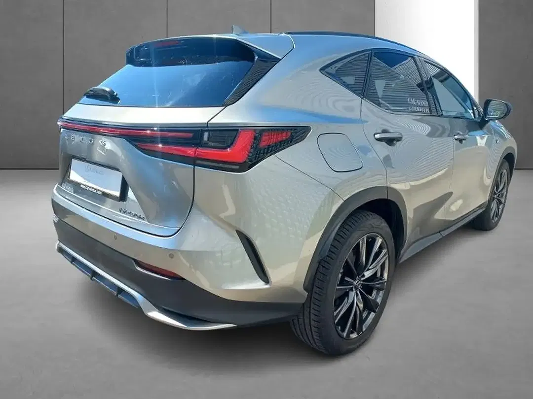 Lexus NX 450h+ - Thumbnail 2