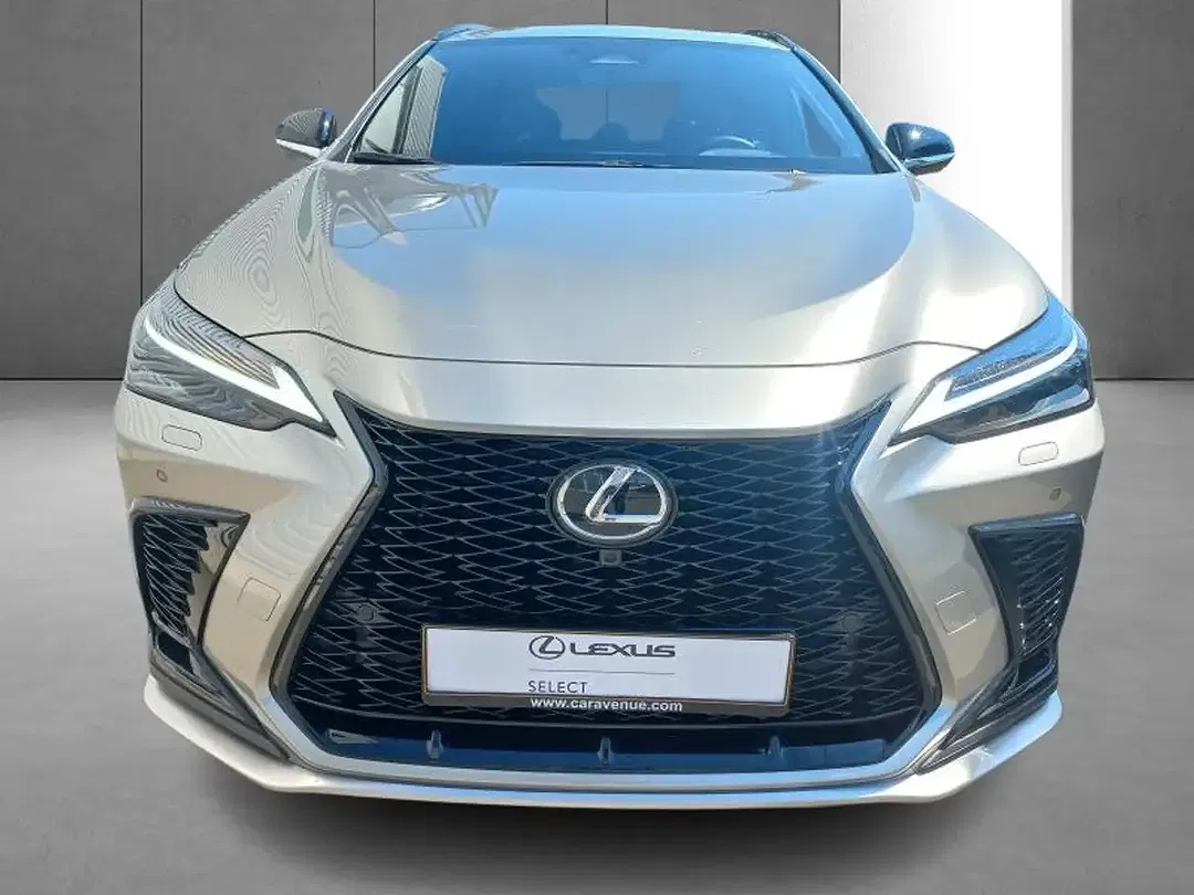 Lexus NX 450h+ - Thumbnail 3