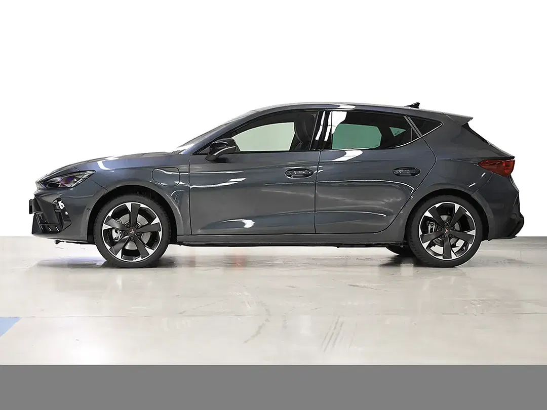CUPRA Leon - Thumbnail 4