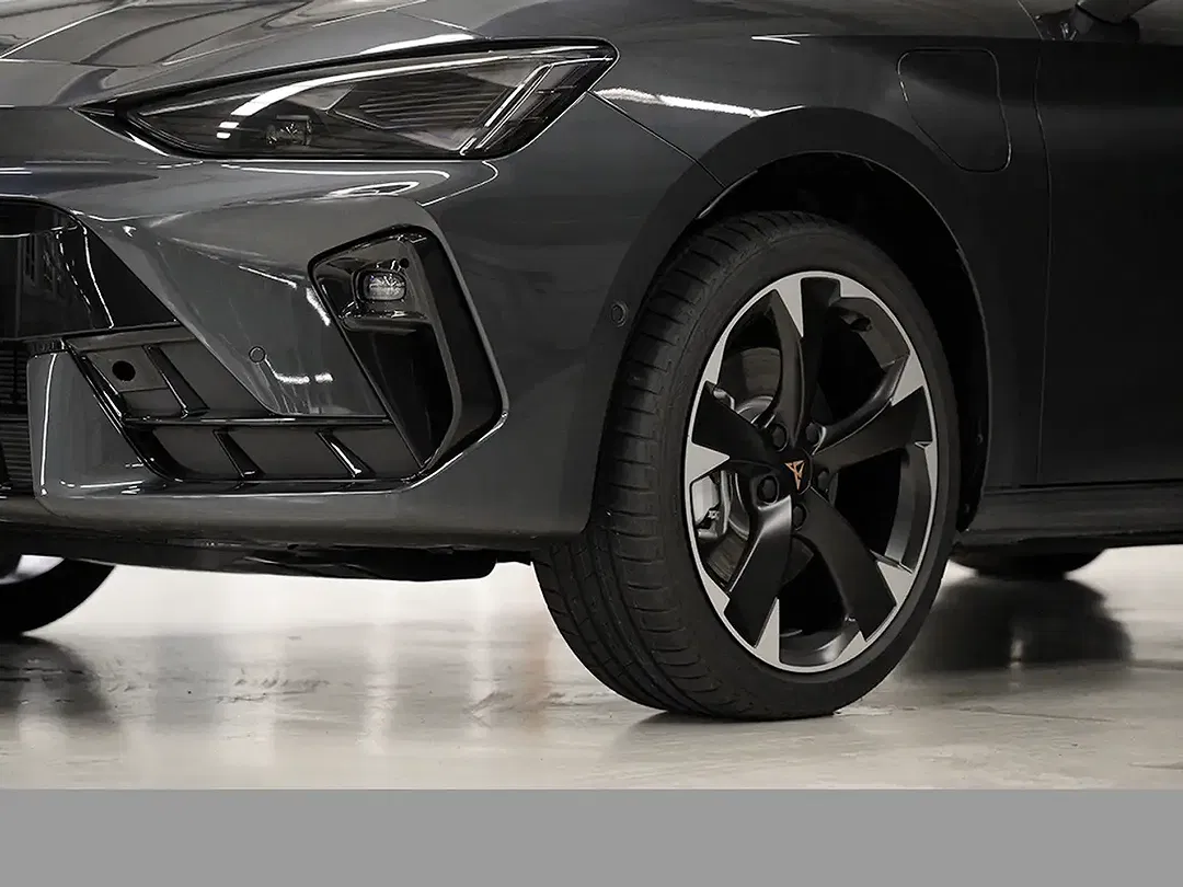 CUPRA Leon - Thumbnail 6