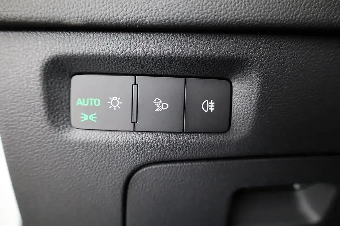 Skoda Octavia - Thumbnail 8