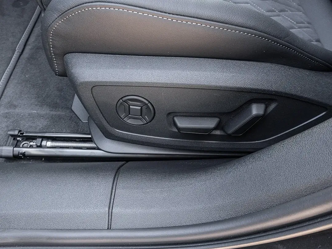Audi A6 - Thumbnail 14