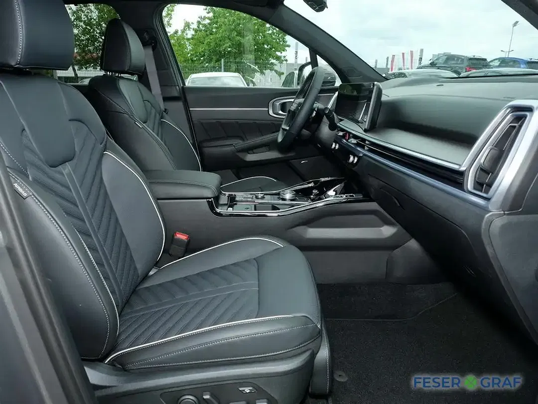Kia Sorento - Thumbnail 4