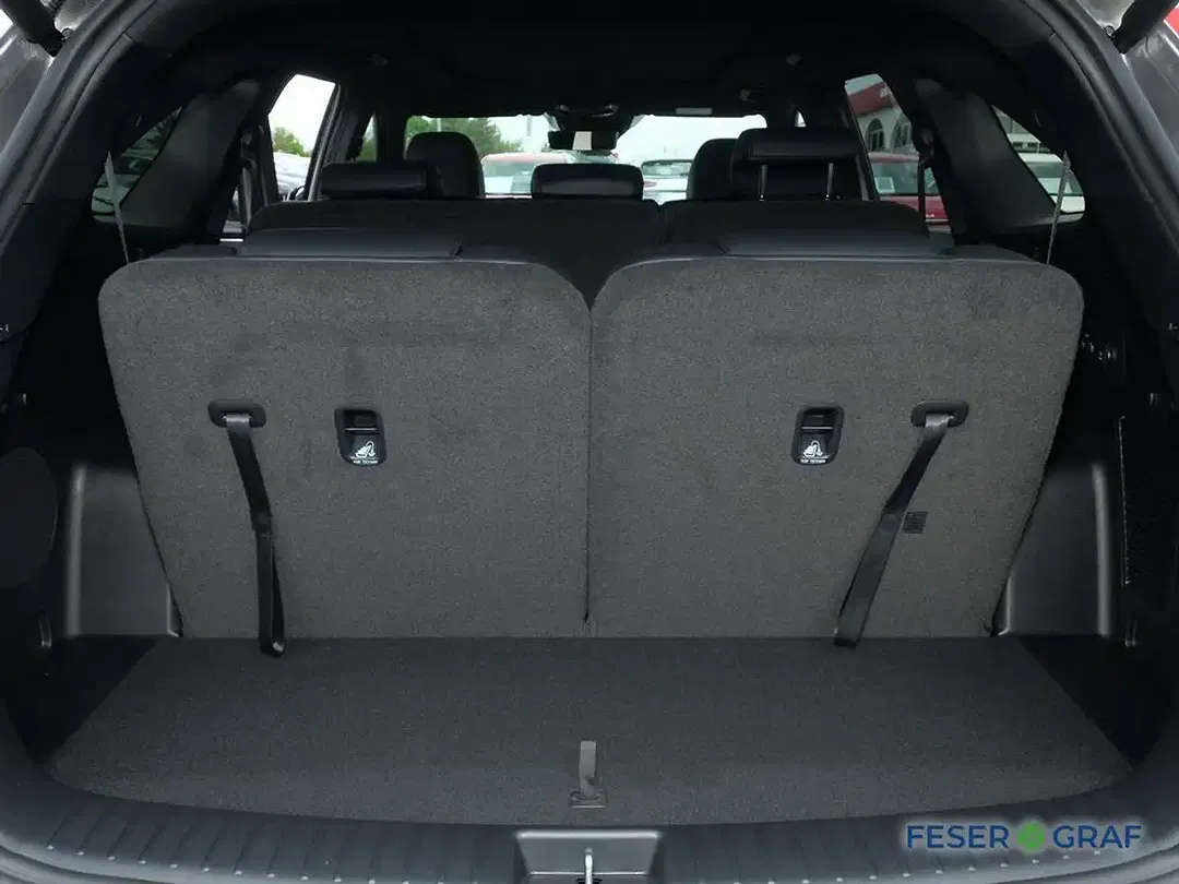 Kia Sorento - Thumbnail 9