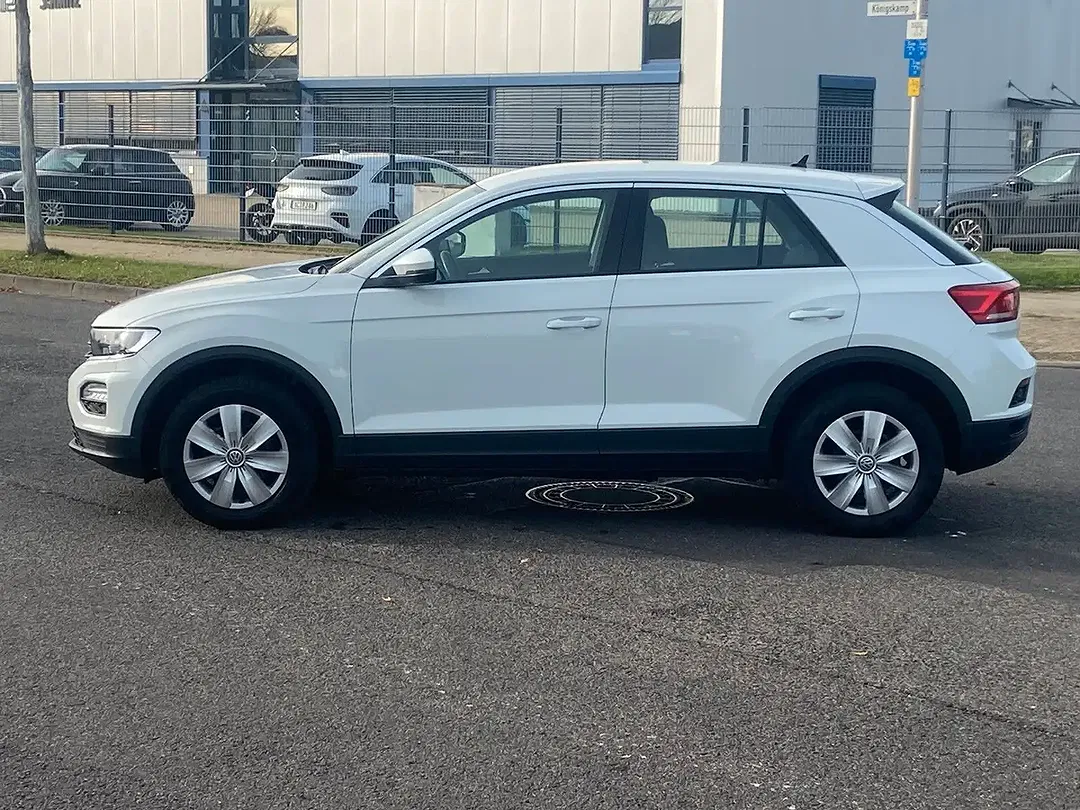 Volkswagen T-Roc - Thumbnail 2
