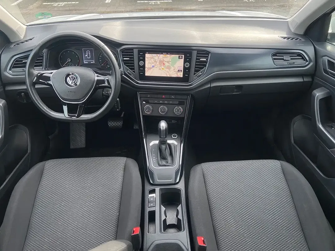 Volkswagen T-Roc - Thumbnail 9