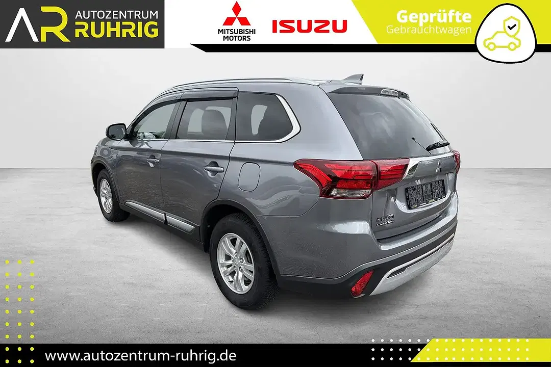 Mitsubishi Outlander - Thumbnail 3
