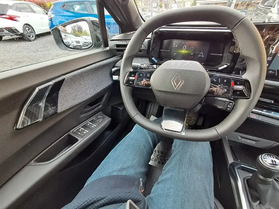 Renault Clio - Thumbnail 15