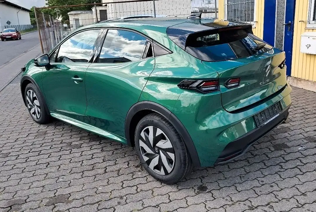 Renault Clio - Thumbnail 4