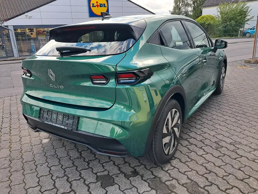 Renault Clio - Thumbnail 6