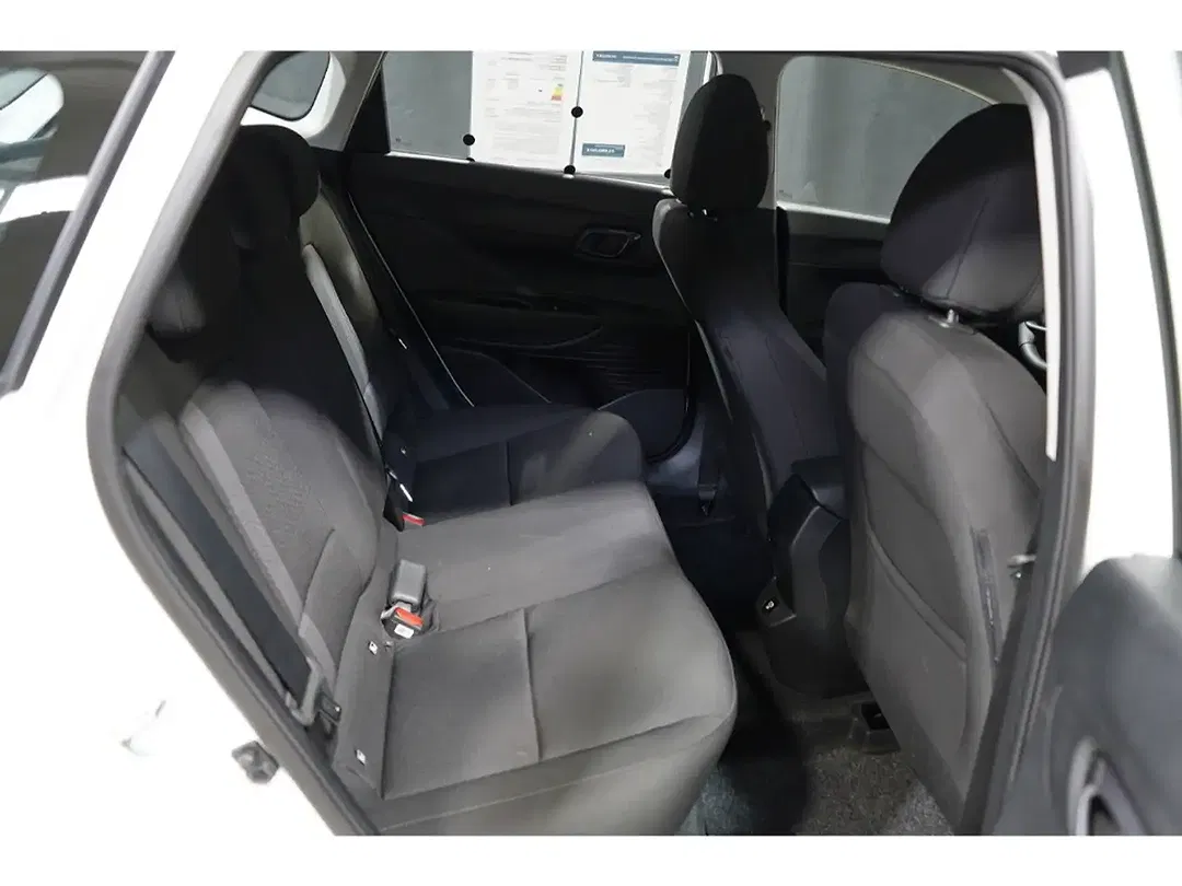 Hyundai i20 - Thumbnail 10