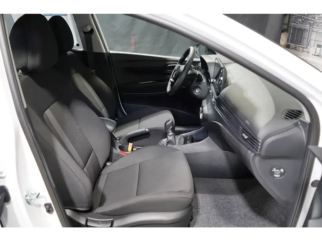 Hyundai i20 - Thumbnail 5