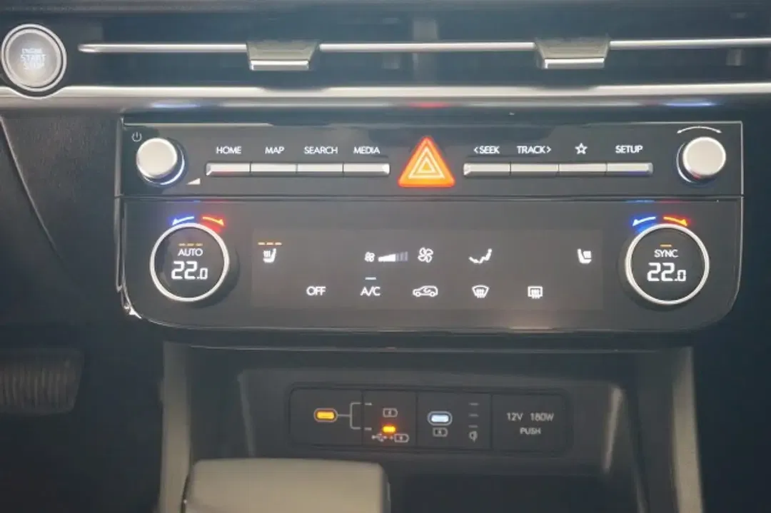 Hyundai TUCSON - Thumbnail 13