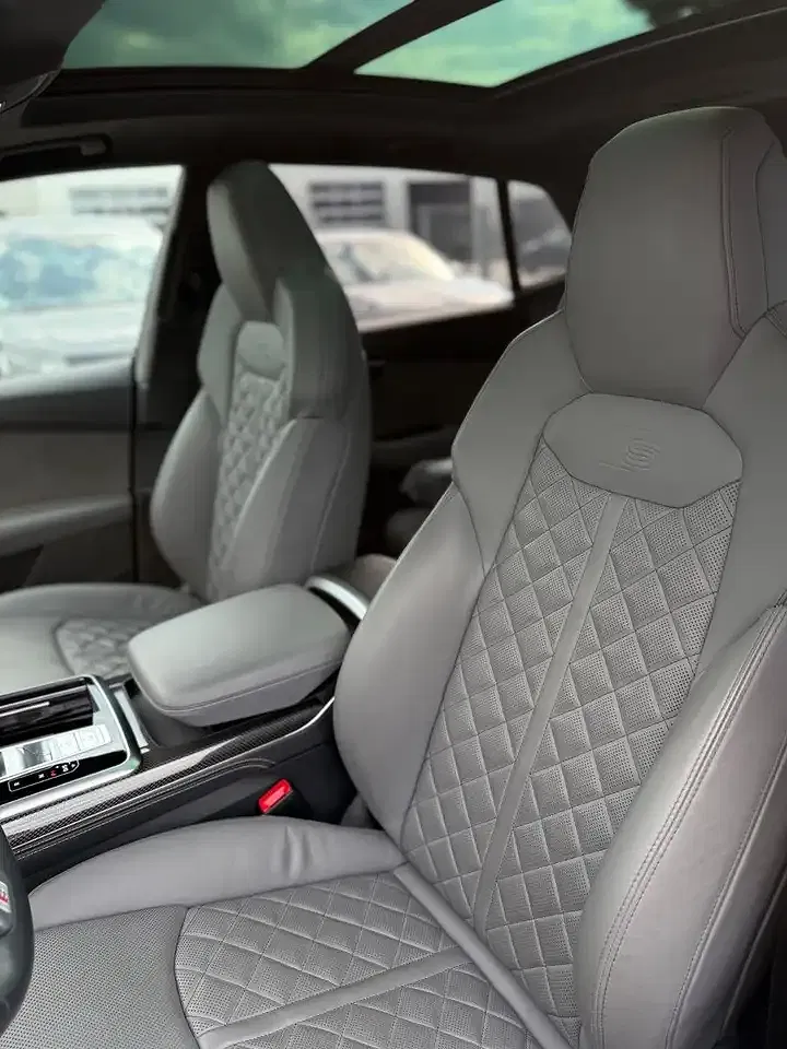 Audi SQ8 - Thumbnail 12
