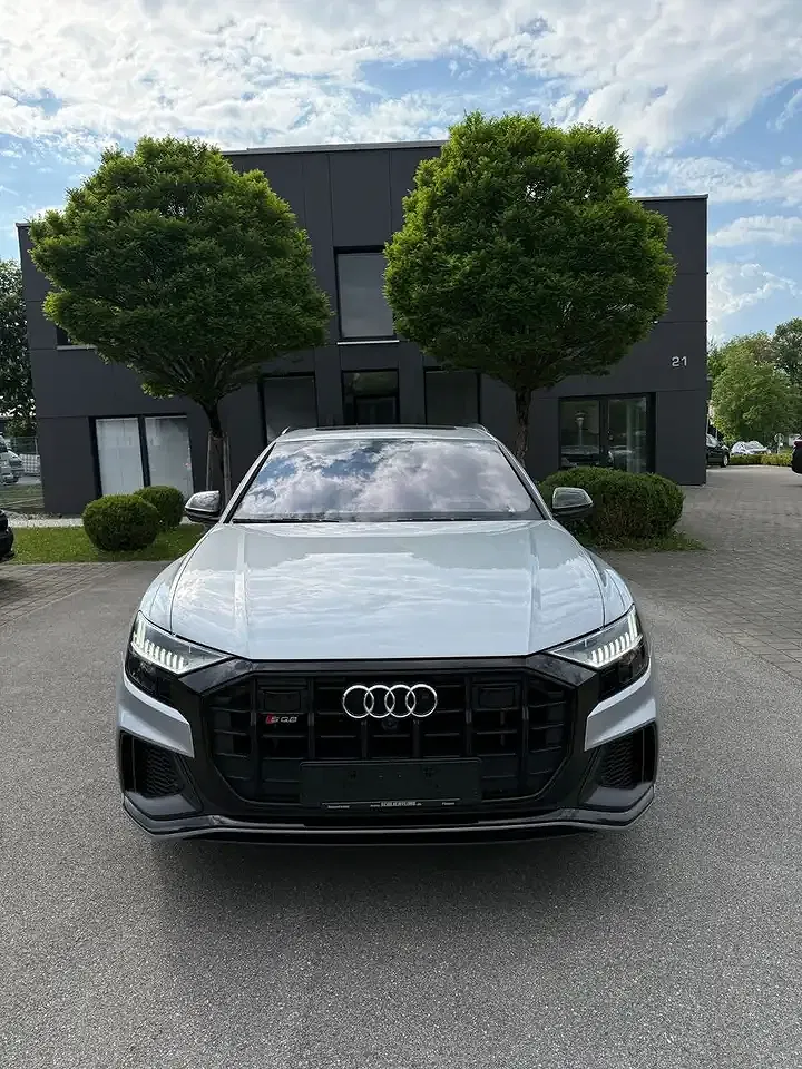 Audi SQ8 - Thumbnail 2