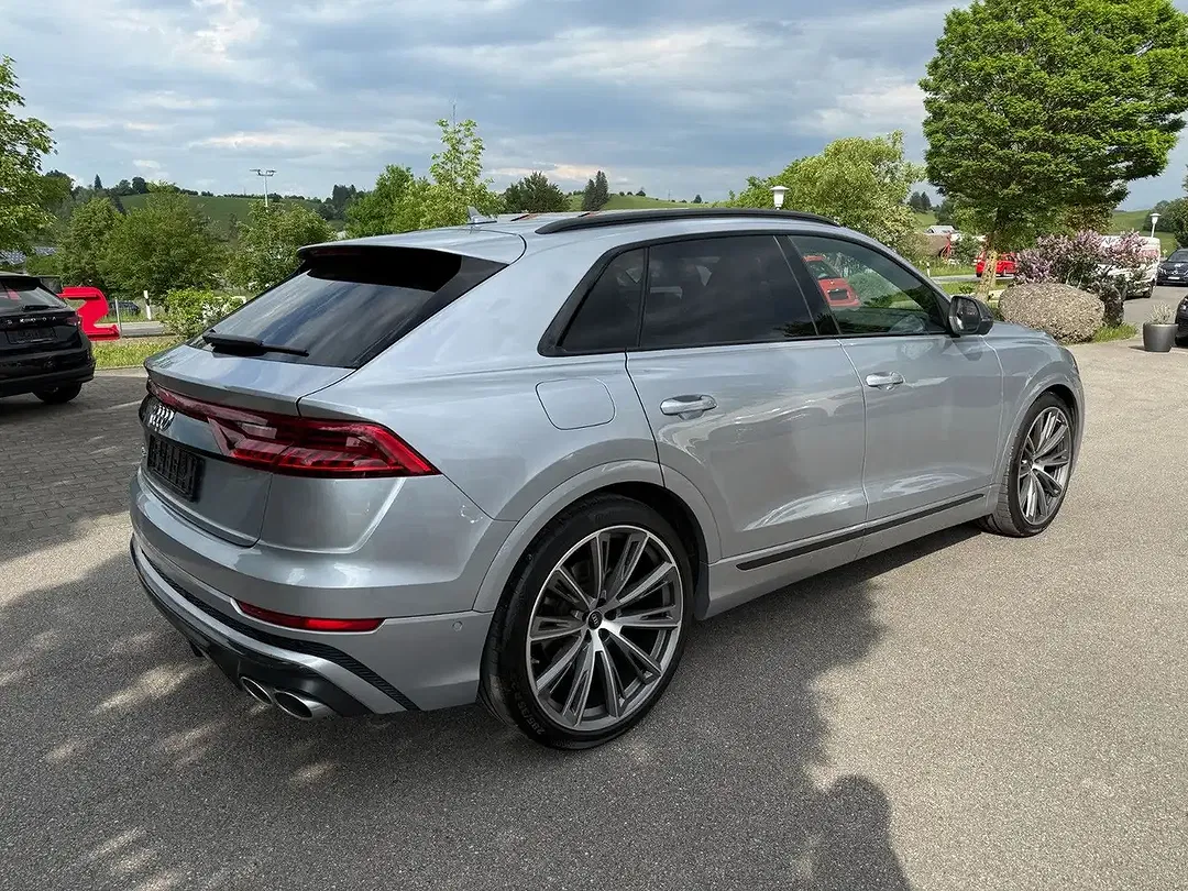Audi SQ8 - Thumbnail 6