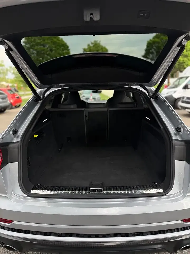 Audi SQ8 - Thumbnail 9