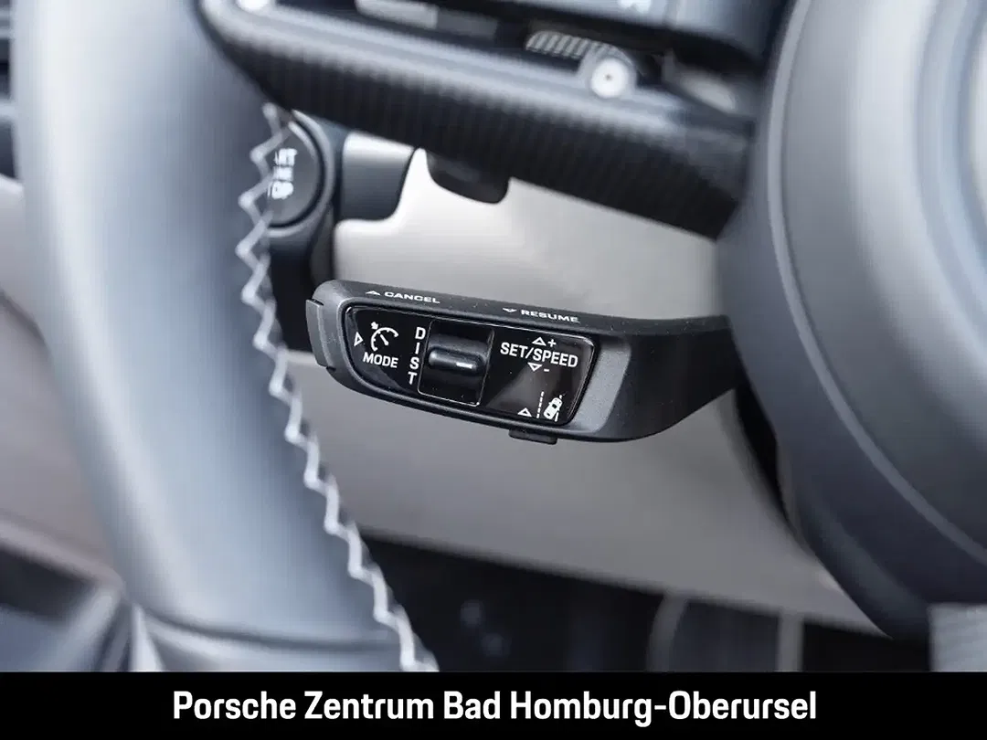 Porsche 992 - Thumbnail 24