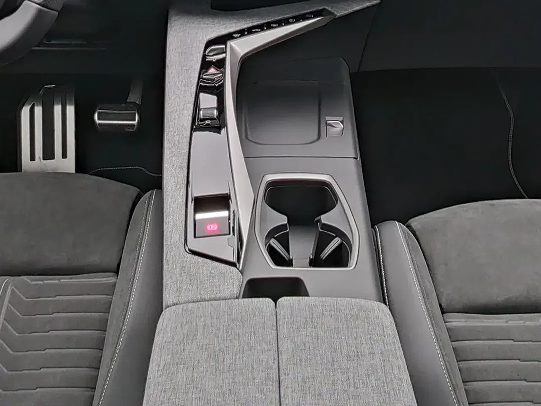 Peugeot 3008 - Thumbnail 12