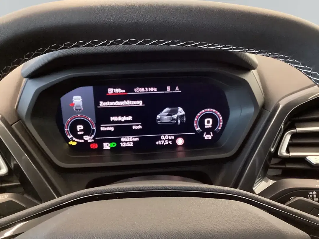 Audi Q4 e-tron - Thumbnail 14